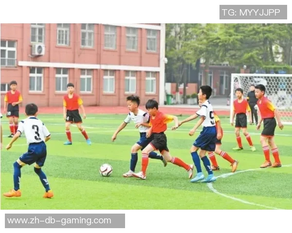 大学足球队的成长之路:从校园绿茵场到职业联赛的梦想追逐 大学足球队的成长之路:从校园绿茵场到职业联赛的梦想追逐