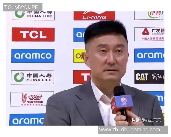 胡明轩遭遇驱逐风波杜锋幽默发言引发发布会全场欢笑 胡明轩遭遇驱逐风波杜锋幽默发言引发发布会全场欢笑